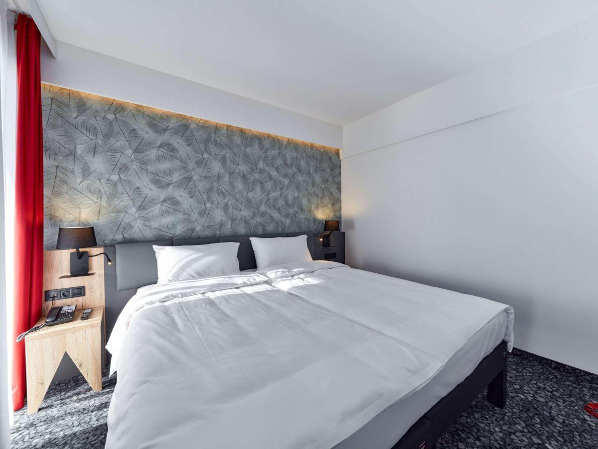 Ibis Styles Nowy Targ Hotel Exterior foto