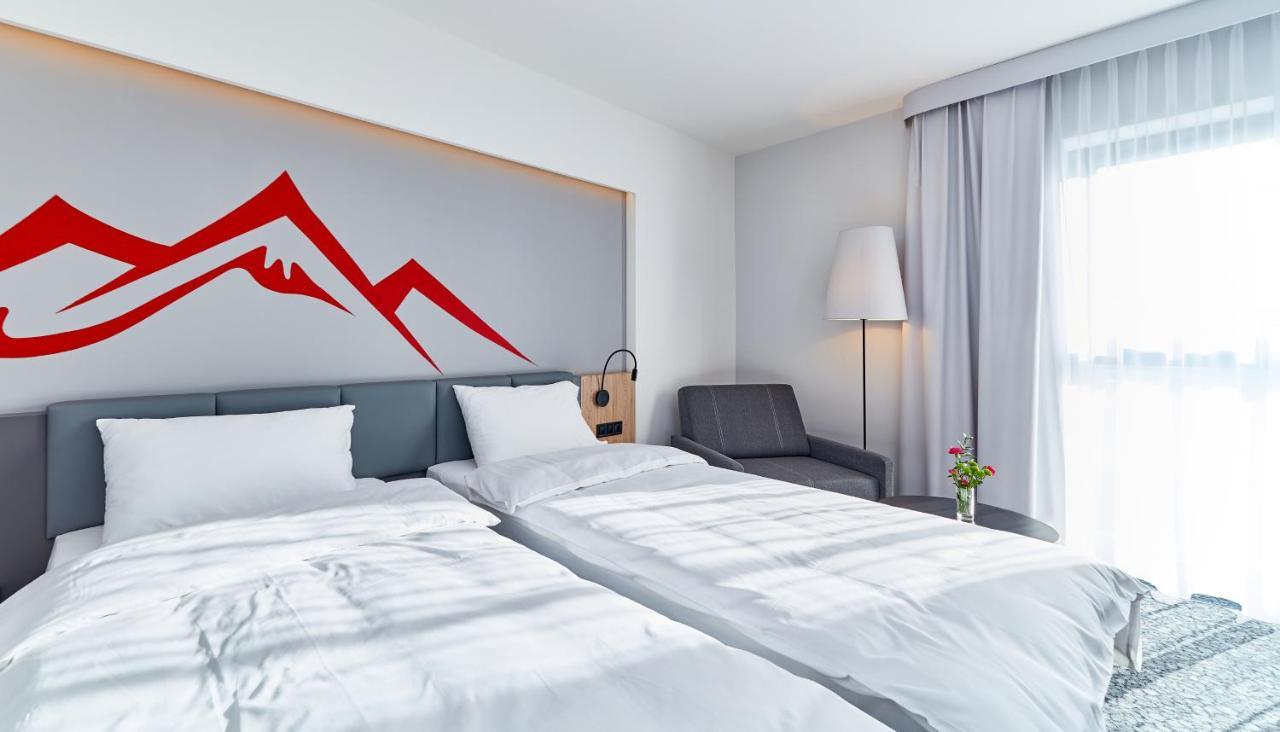 Ibis Styles Nowy Targ Hotel Exterior foto