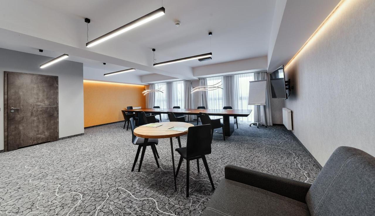 Ibis Styles Nowy Targ Hotel Exterior foto